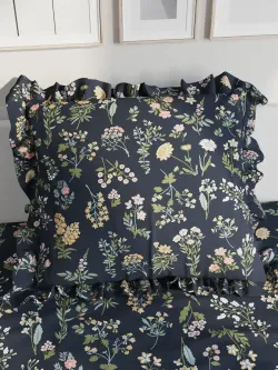 Декоративная наволочка с рюшами, оборками "Ботаника" 70х70 см, 1 шт, без молнии