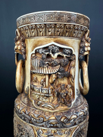 Монументальная резная ваза из кости