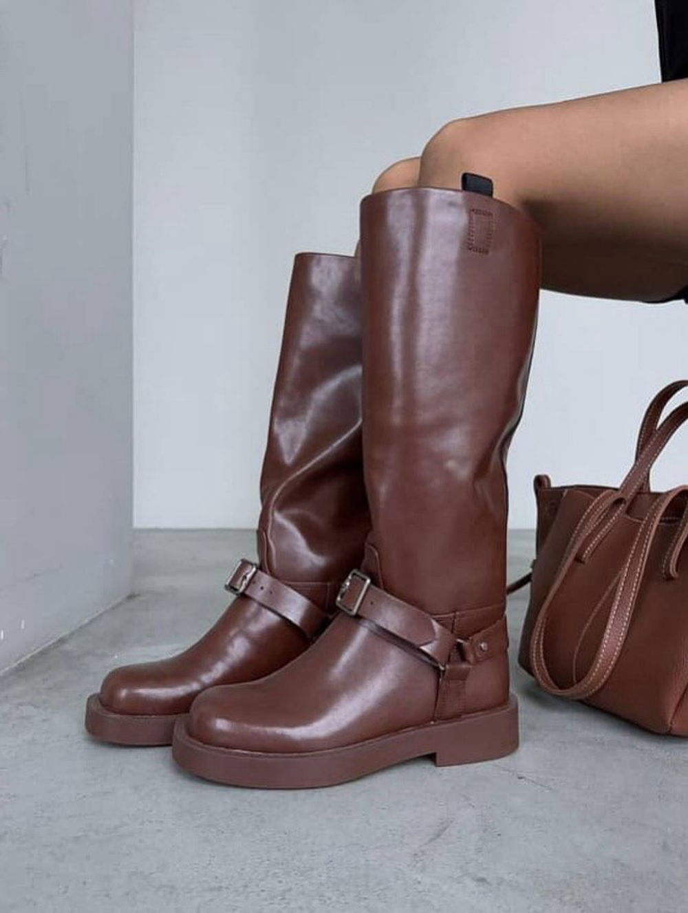 Сапоги из натуральной кожи