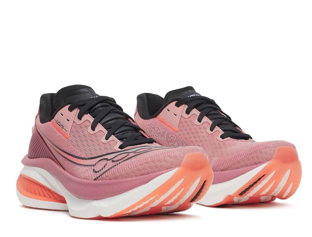 Кроссовки для бега женские Saucony Endorphin Azura W Розово-оранжевые
