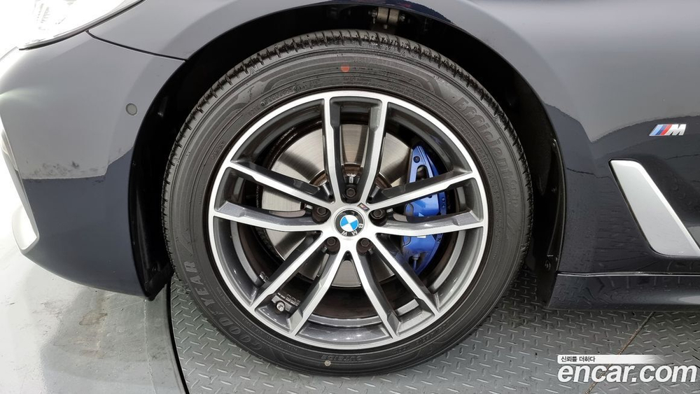 BMW 5 Series (G30) 520i M Sports (05.2023)