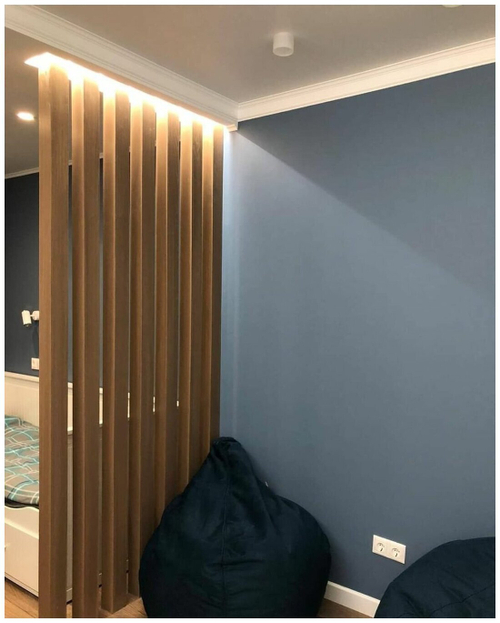 Перегородка 80х80мм с подсветкой из Ясеня