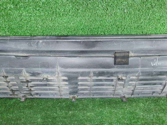 Накладка заднего бампера Toyota Land Cruiser 200 (2007-2021)