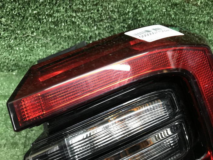 Фонарь правый внешний Chery Tiggo 4 (2018-2023)