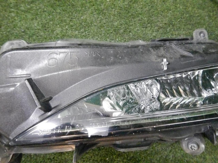 ПТФ левая Lexus RX 4 (2019-н.в.) (В пленке)