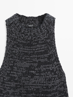 Massimo Dutti Вязаный топ с крапчатым узором и завязками на шее, угольный
