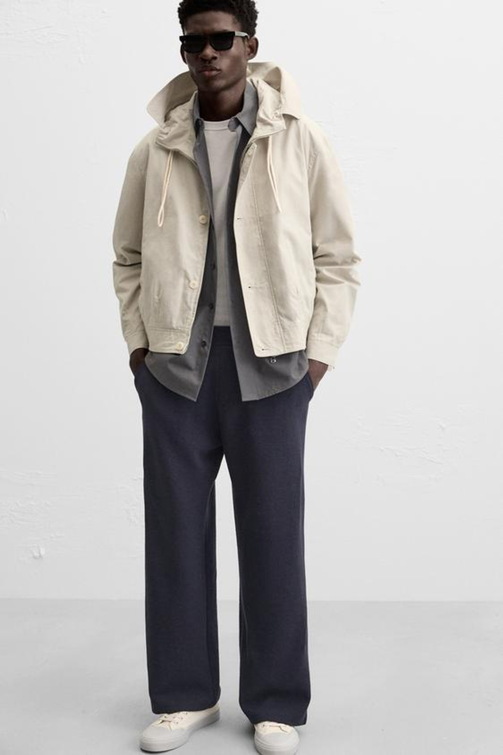 ZARA ЖАККАРДОВЫЕ ДЖОГГЕРЫ С РЕЛЬЕФНЫМ УЗОРОМ, МОРСКОЙ СИНИЙ