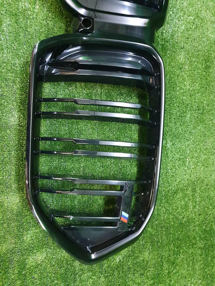 Решетка радиатора BMW X6M F96 (2019-2023)