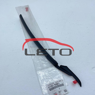 Уплотнитель на фару левый 81157-60Q51 8115760Q51