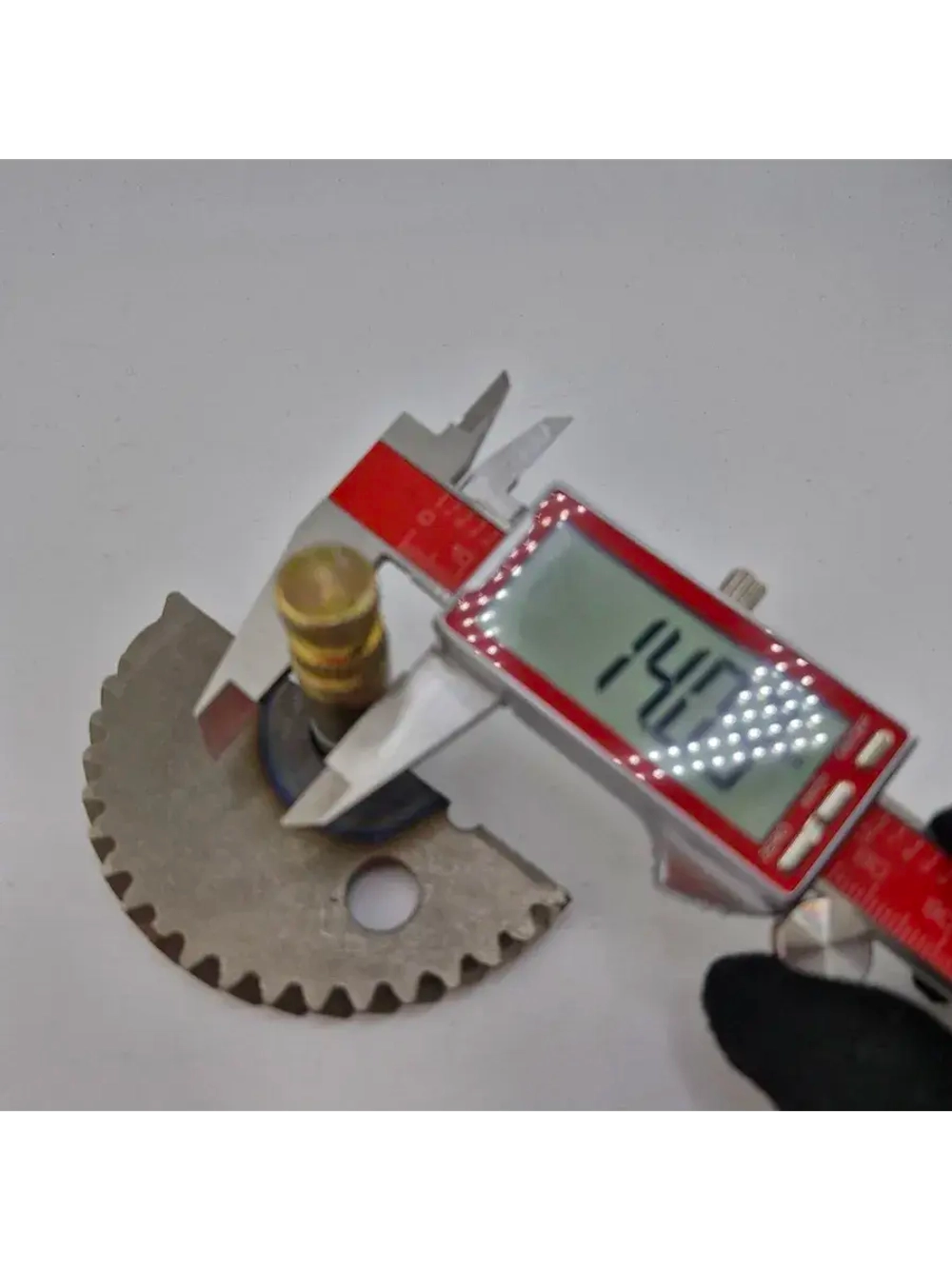 - Зубчатый сектор кикстартера для скутеров 10" 139QMB