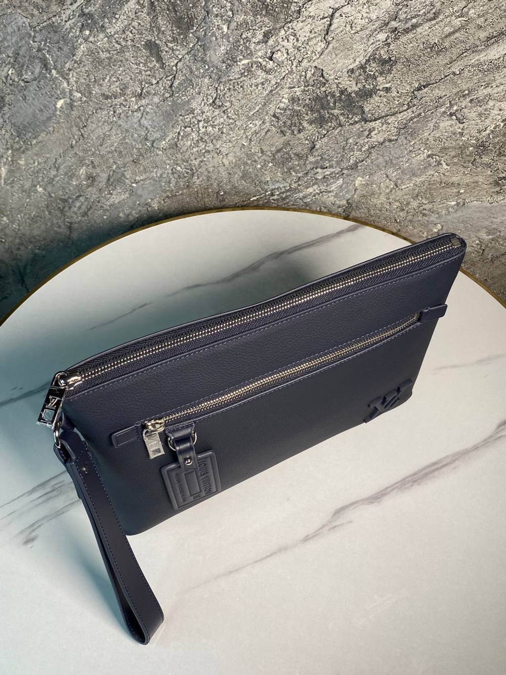 Клатч Louis Vuitton