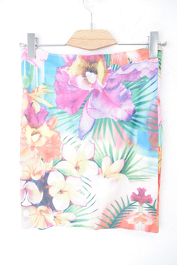 Юбка с красивыми цветами 42-44 размер