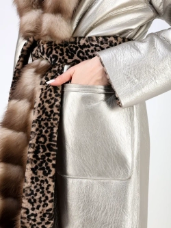 Шуба зимняя дубленка натуральная