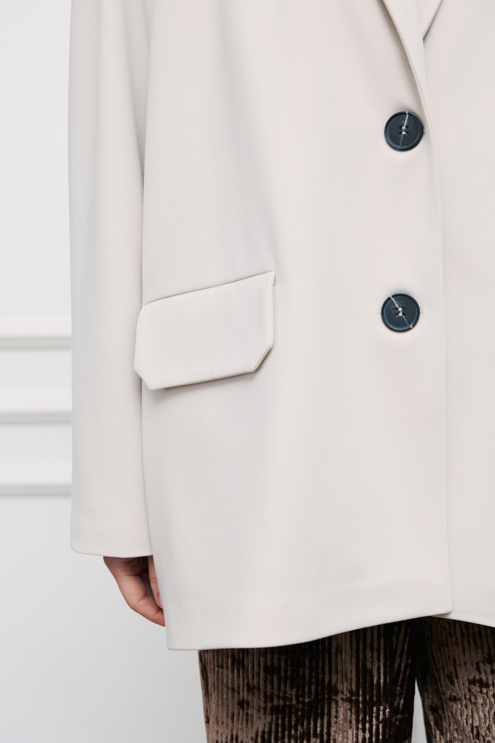 Пиджак Париж бежевый