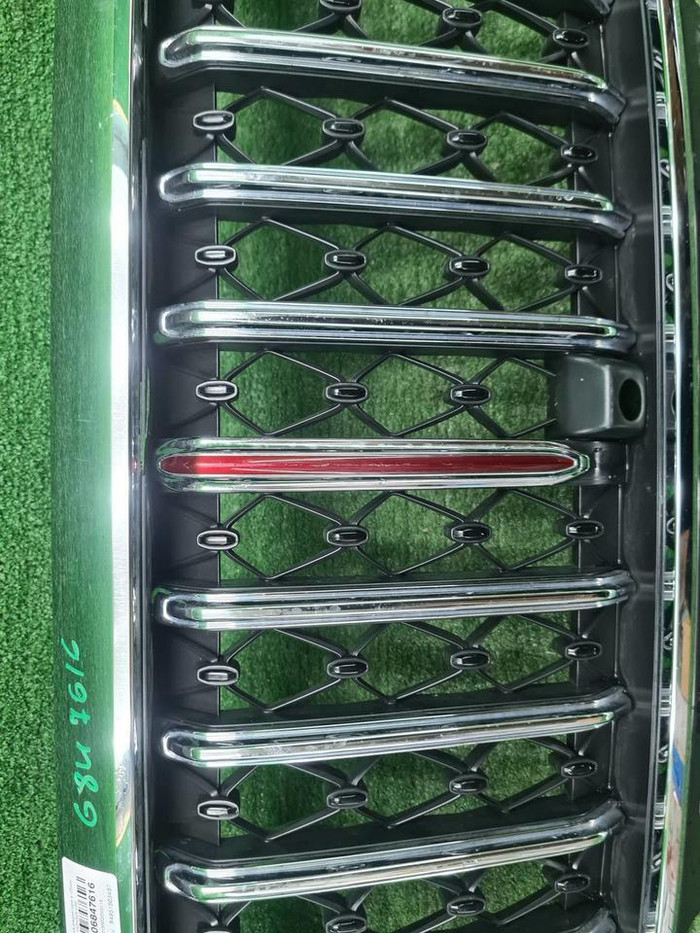 Решетка радиатора Hongqi HS5 (2019-н.в.)