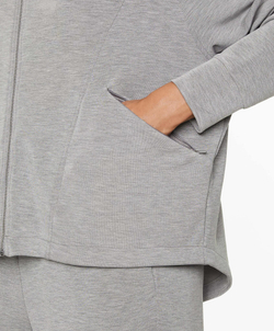 Oysho Куртка широкого прямого кроя с капюшоном из ткани с модалом, меланж