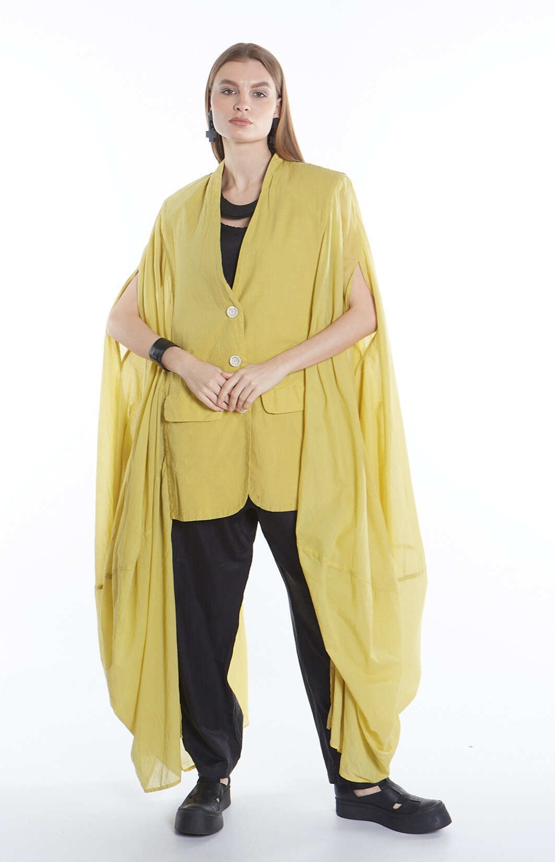 ЖАКЕТ С РУКАВАМИ ИЗ ВУАЛИ