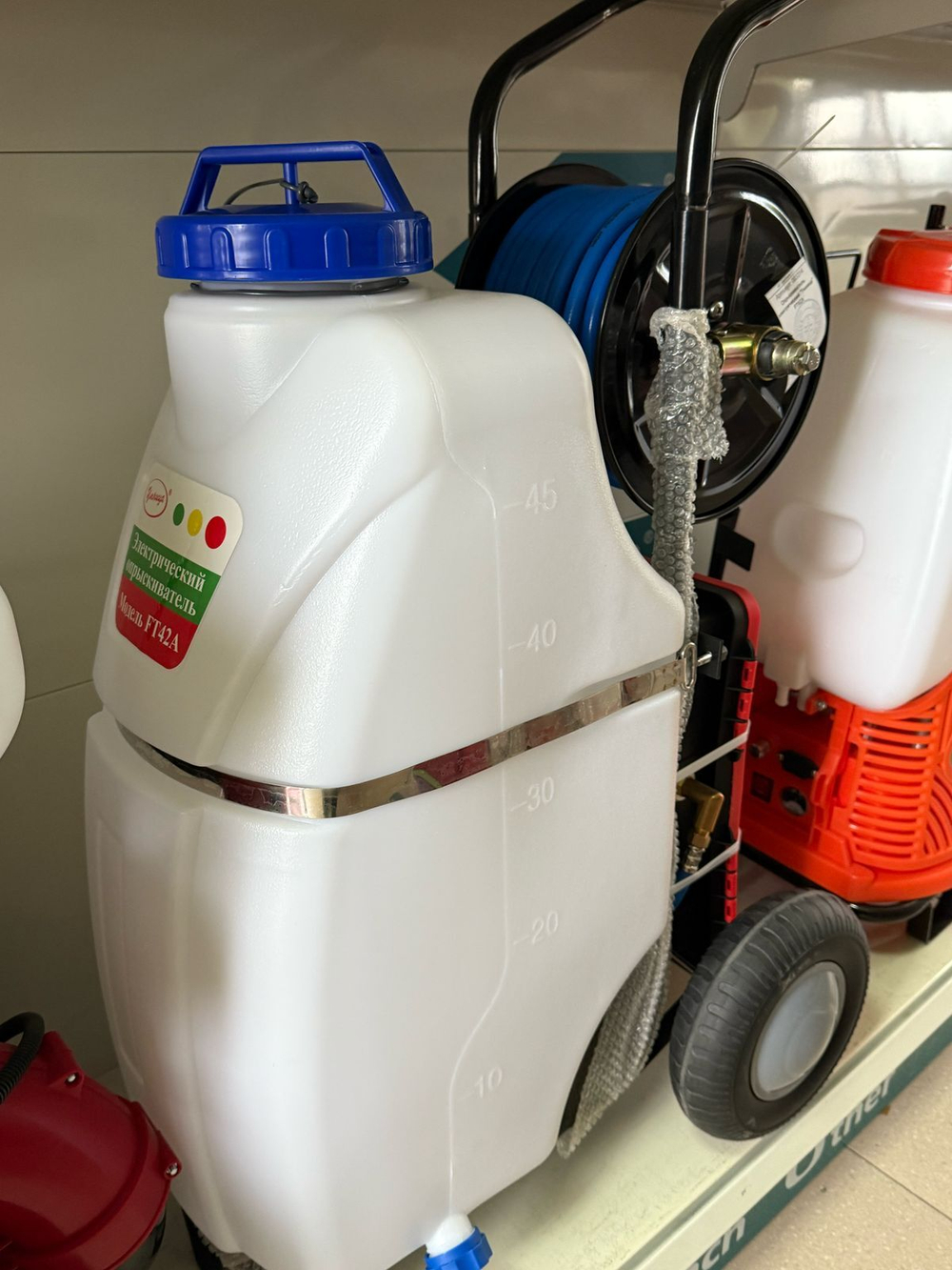 Опрыскиватель электрический "Умница" FT42A