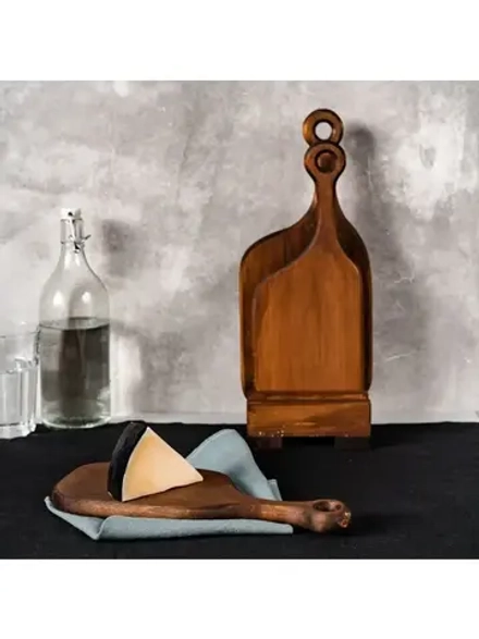 Разделочные доски на подставке