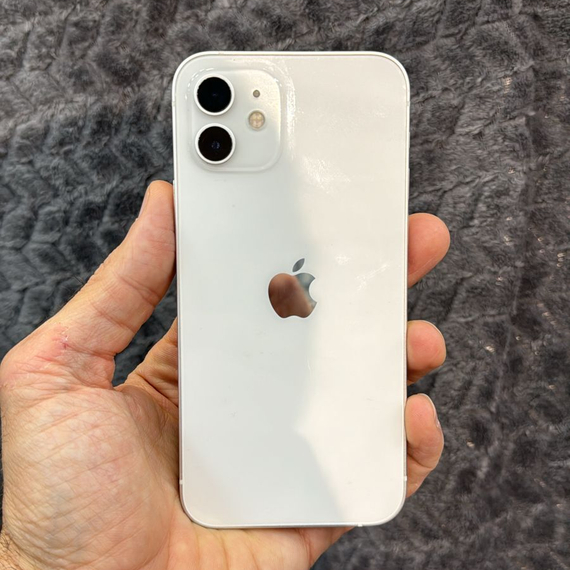 Apple iPhone 12 128GB АКБ 81% (б/у) белый