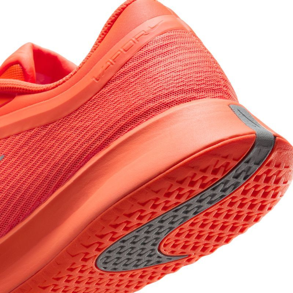 Теннисные кроссовки Nike Zoom Vapor Pro 3 HC Premium - hyper crimson/metallic silver