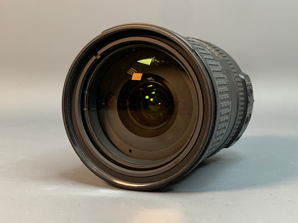 Nikon 18-200mm 3.5-5.6G ED AF-S VR DX