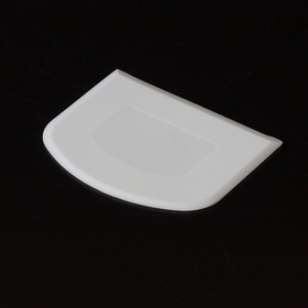 Пластмассовый скребок-мягкий (белый)