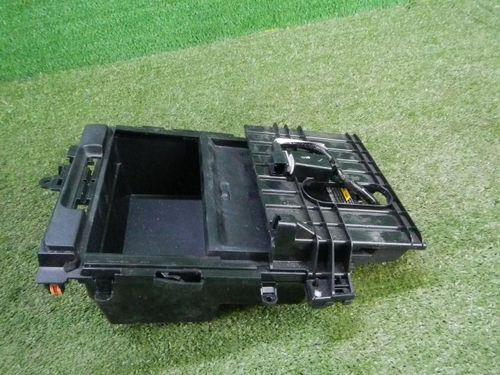 Зарядка беспроводная Toyota Camry xv70 (2017-2021)