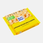 Шоколад Белый Цельный лесной орех и хлопья Ritter Sport 100г