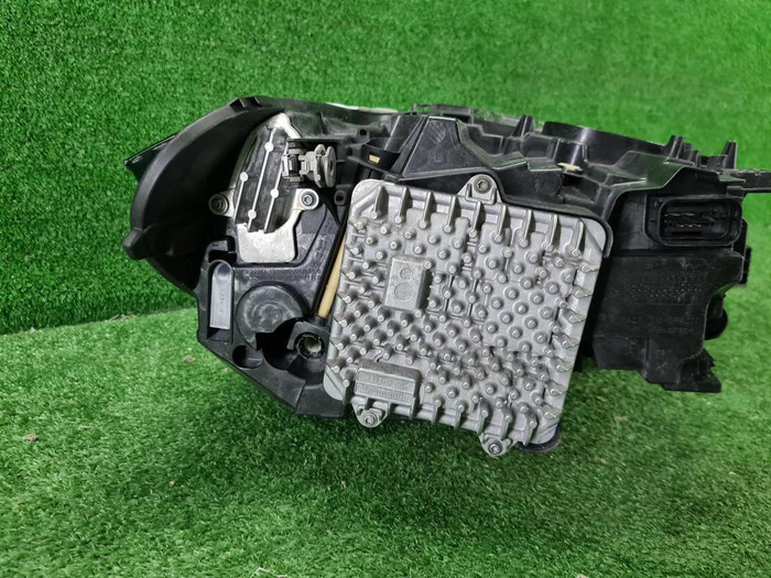 Фара левая BMW X1 F48 (2019-2022) LED