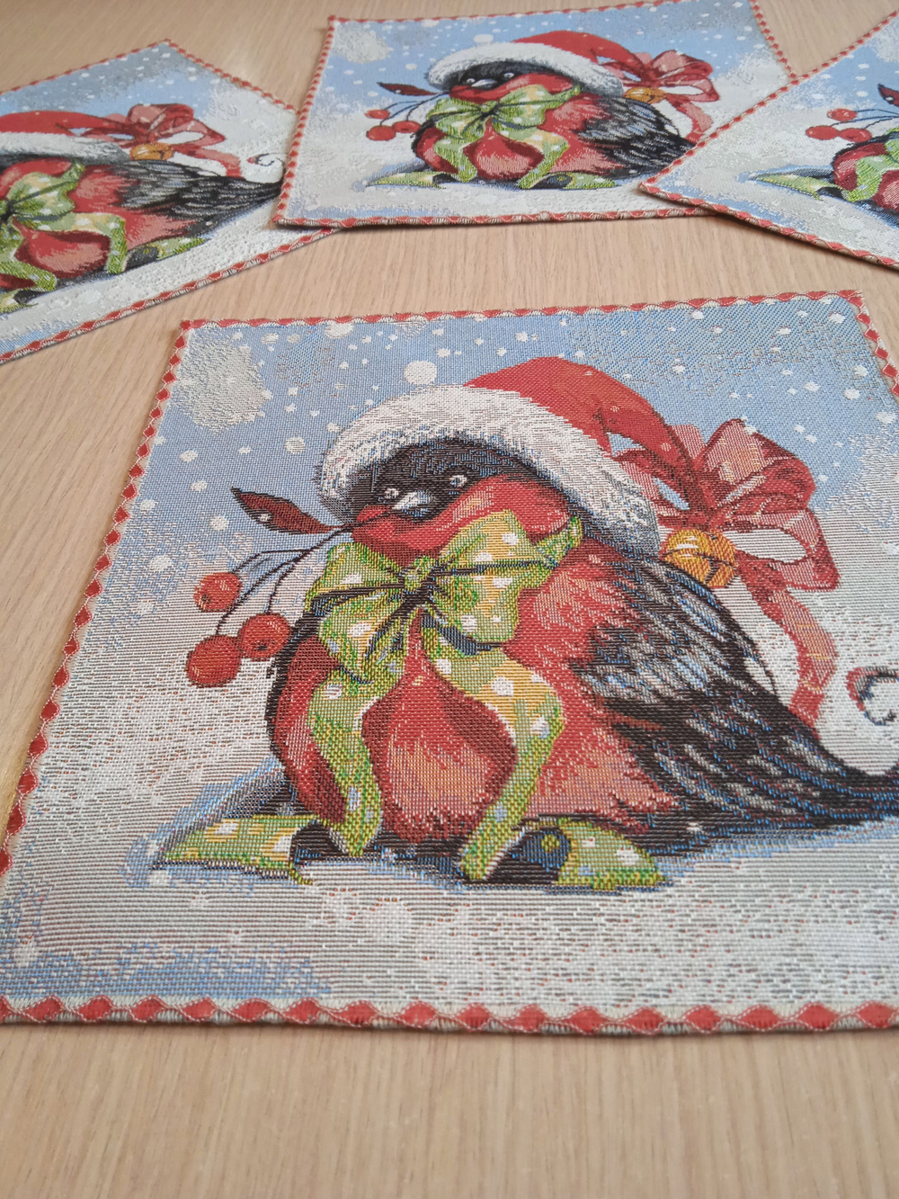 Набор декоративных гобеленовых салфеток Рябиновое чудо 4шт 25х25 см