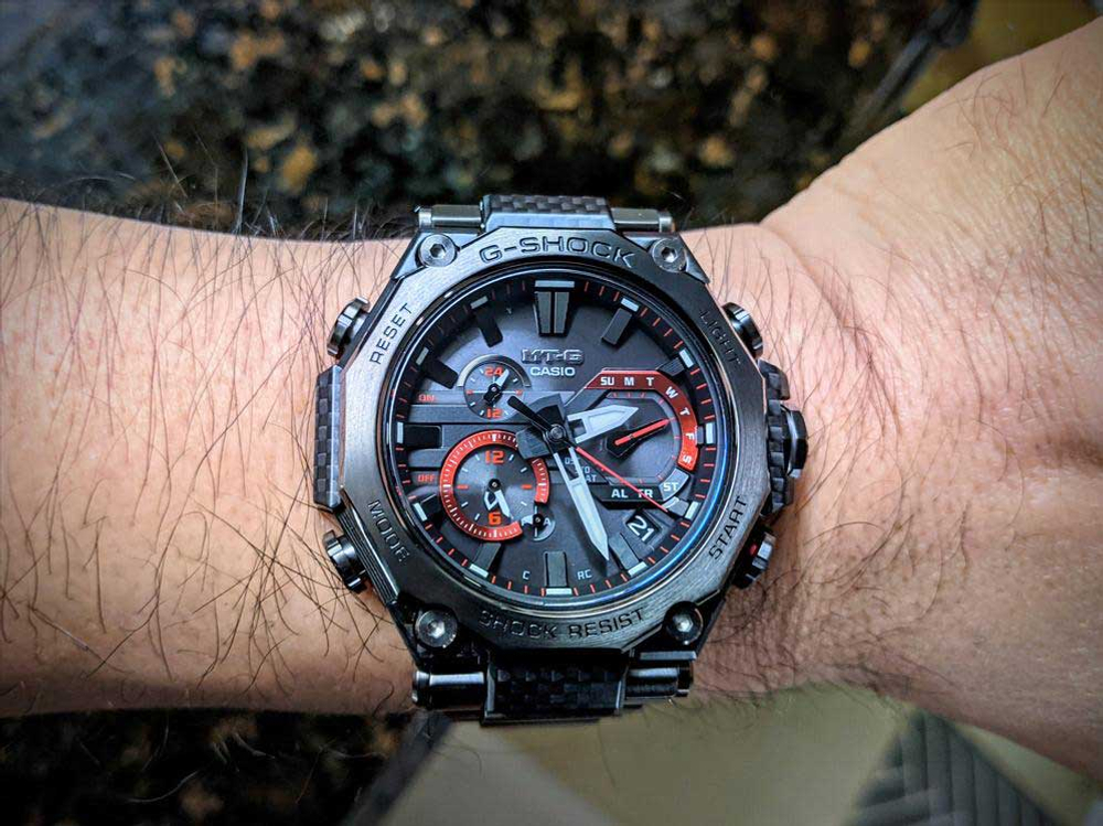 Часы Casio MTG-B2000YBD-1A