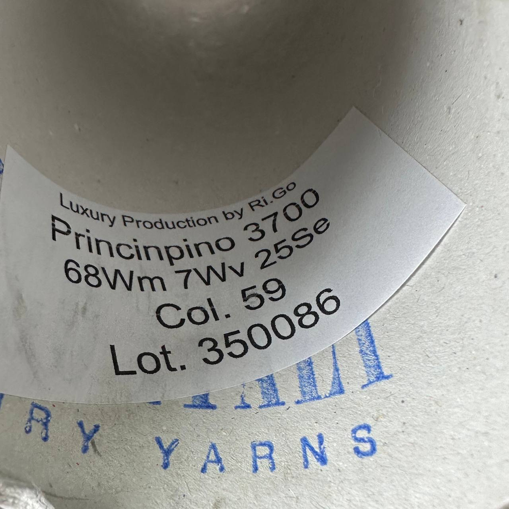 PRINCINPINO - Luxury Production by Ri.Go; 68% кидмохер, 25% шелк, 7% меринос; 370м/100гр; col. 59, цвет: серый с сиреневым отливом;