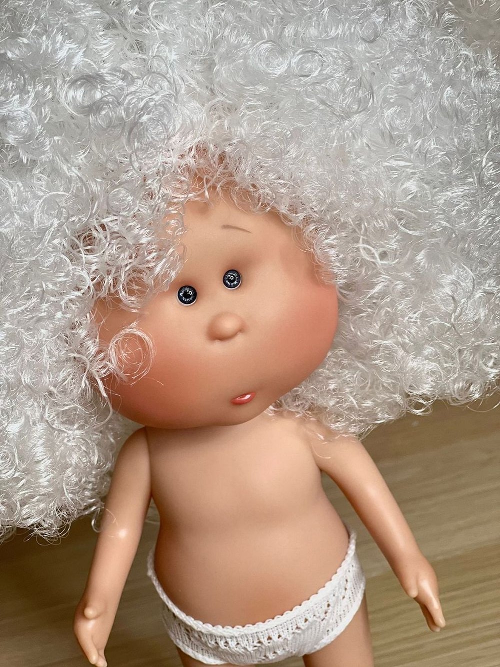 Кукла Nines виниловая 30см MIA без одежды (3000W28)