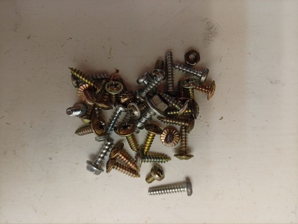 EWT1221 кт12 Крепеж, хомуты для стиральной машины Electrolux б/у