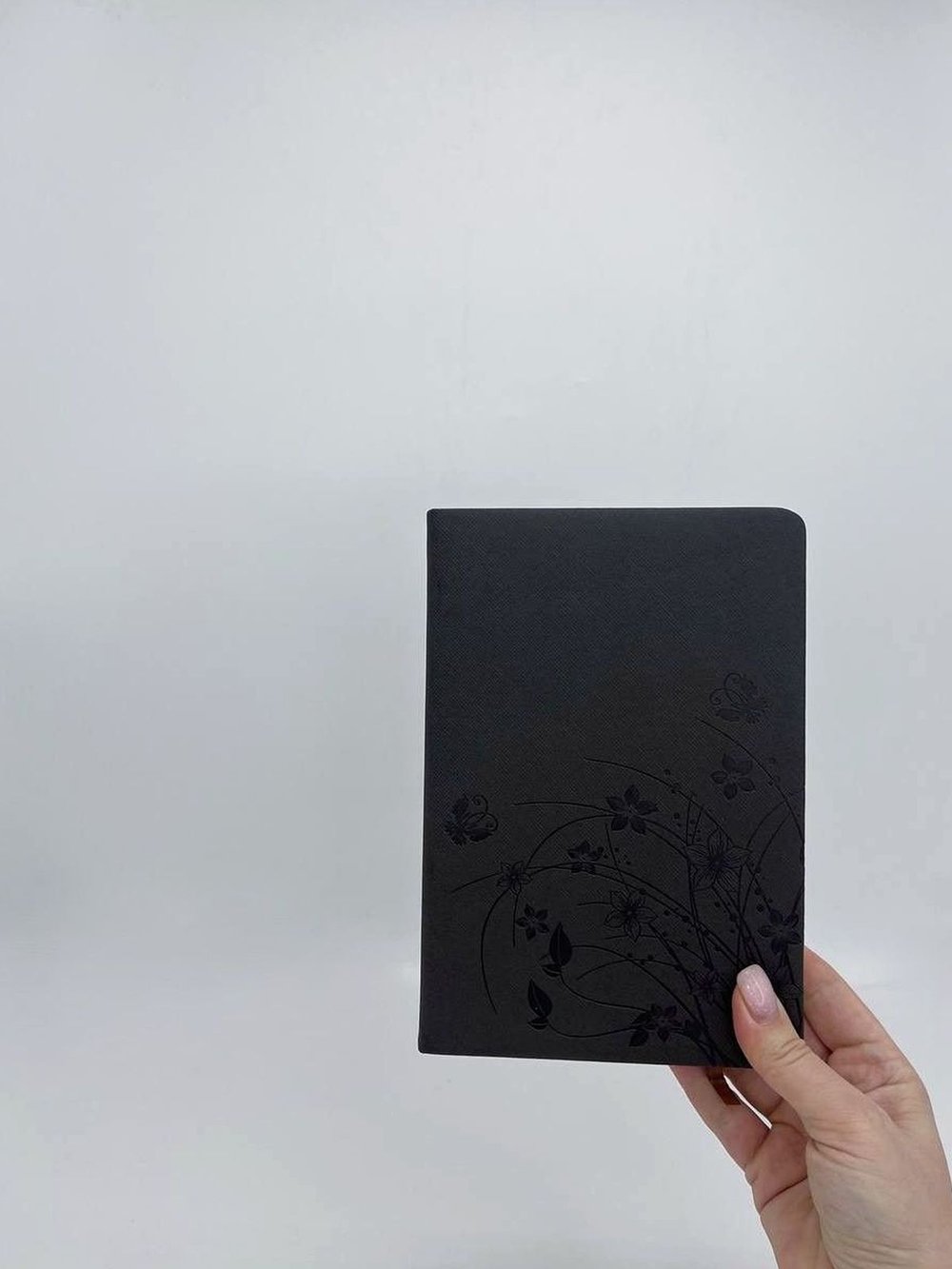 Блокнот 144 л А5 линейка цветы графит (8344-13)