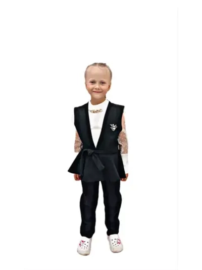 Костюм тройка