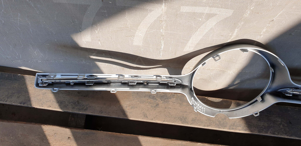 Решетка радиатора Mercedes GLE (V167) AMG  Б/У Оригинал a1678886200