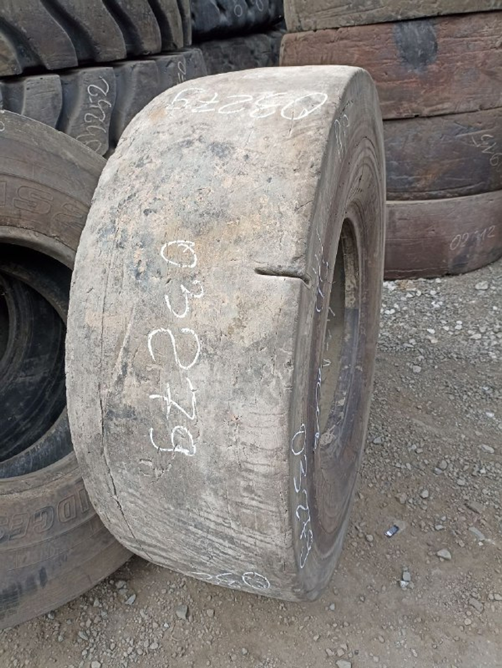 17.5R25 Bridgestone VSMS шина б/у