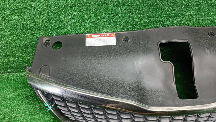 Решетка радиатора Kia Rio 3 QB (2015-2017)