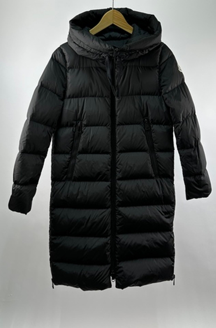 Пуховое пальто Moncler