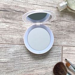 ULK-F70 2AAA WHITE Зеркало карманное с подсветкой 1Х+2Х. На батарейках 2AАА не в-к. Белый. ТМ Uniel