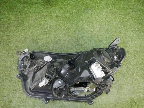 Фара правая Toyota RAV4 4 CA40 (2015-2019) LED