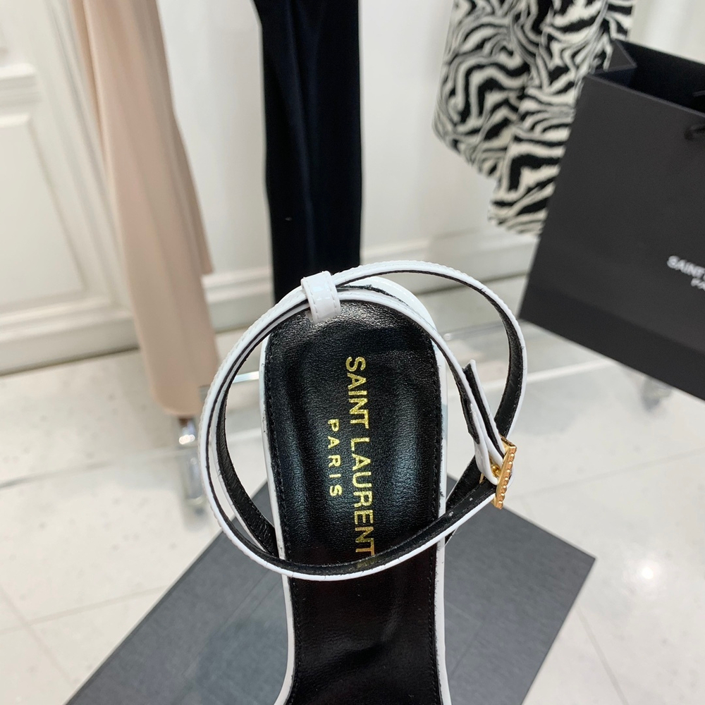 Saint Laurent Pumps