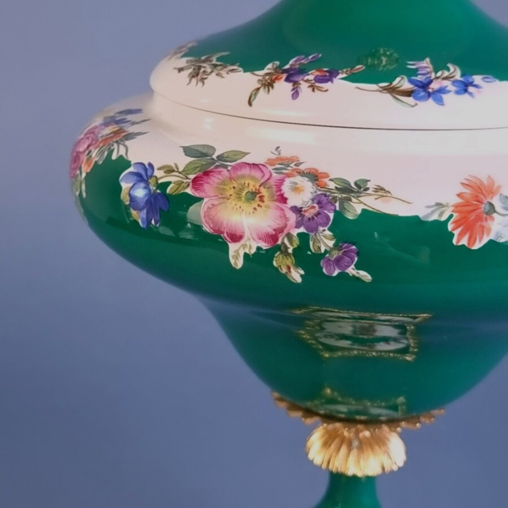 Вазочка-бонбоньерка