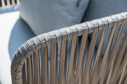 "Багамы" кресло плетеное из роупа, каркас алюминий темно-серый (RAL7024) муар, роуп серый 15мм, ткань светло-серая