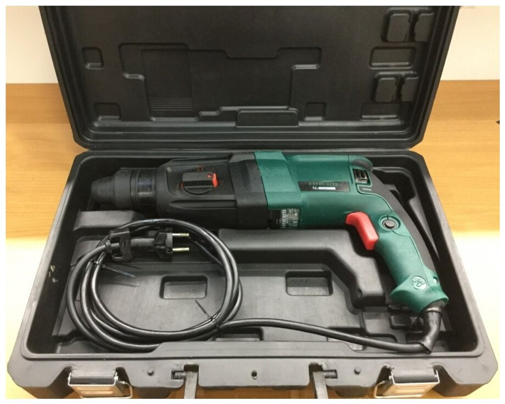 Перфоратор гориз FAVOURITE RH 1100 1100Вт,3реж,3,5Дж,SDS+ 0-4000уд/мин,0-900об/мин (104101100)