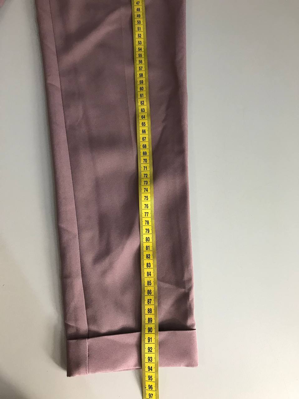 Брюки Черешня красивого оттенка, маркировка S, визуально 44 размер