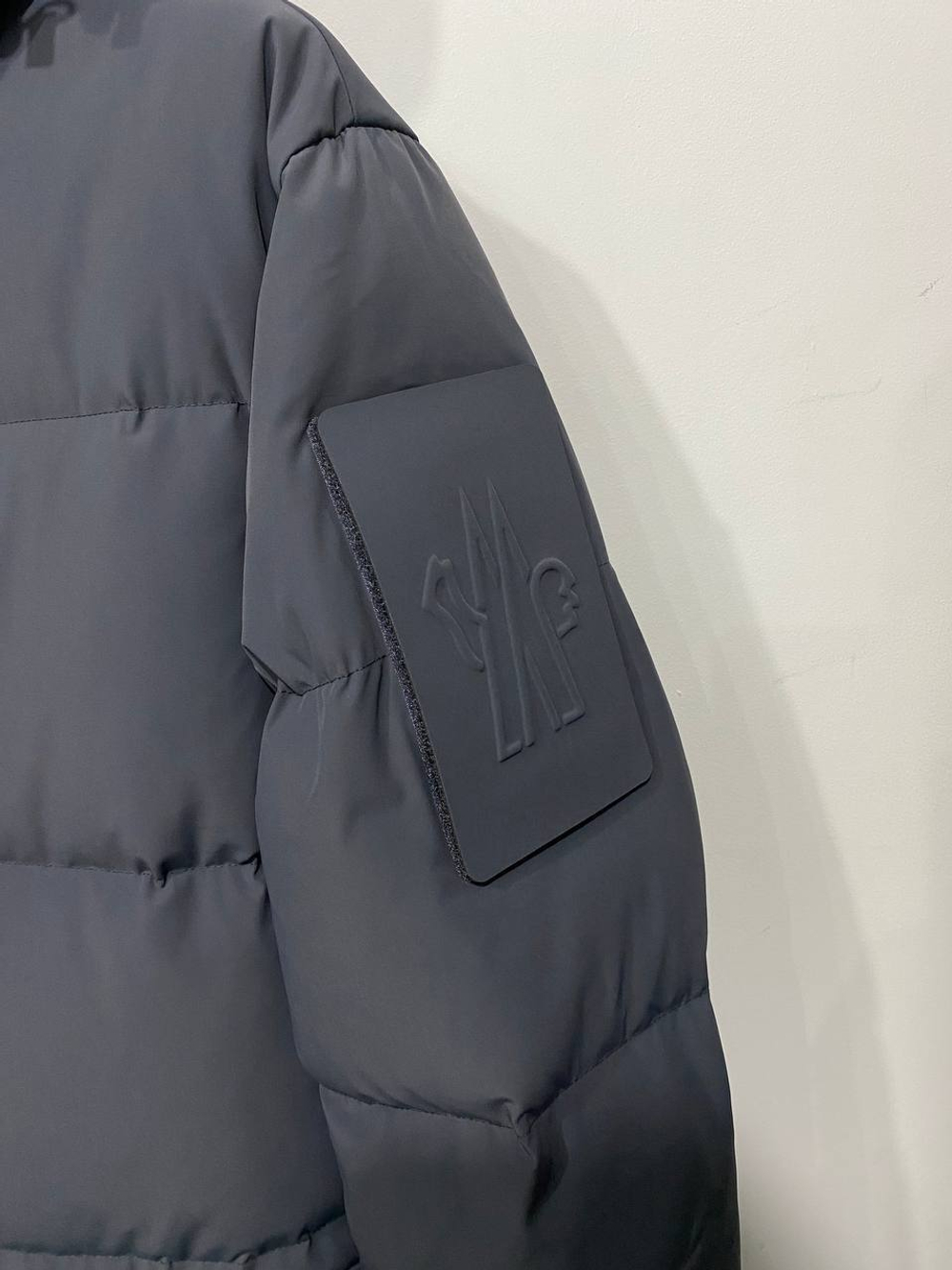 Пуховик Moncler