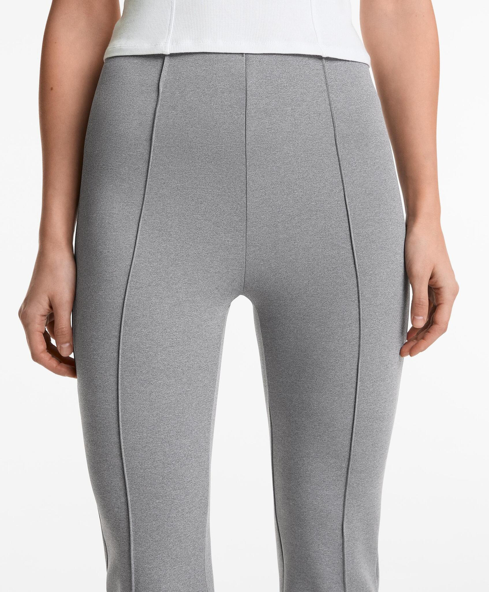 OYSHO Расклешенные брюки с эффектом неопрена, серый